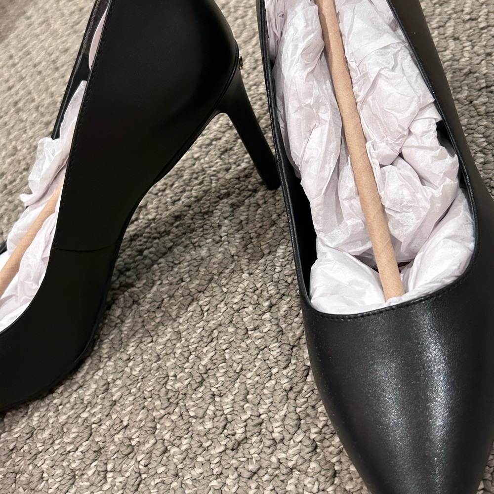 BNWT Stuart Weitzman Dancer 75 Pumps in Black - Size 6.5 - Picture 5 of 11